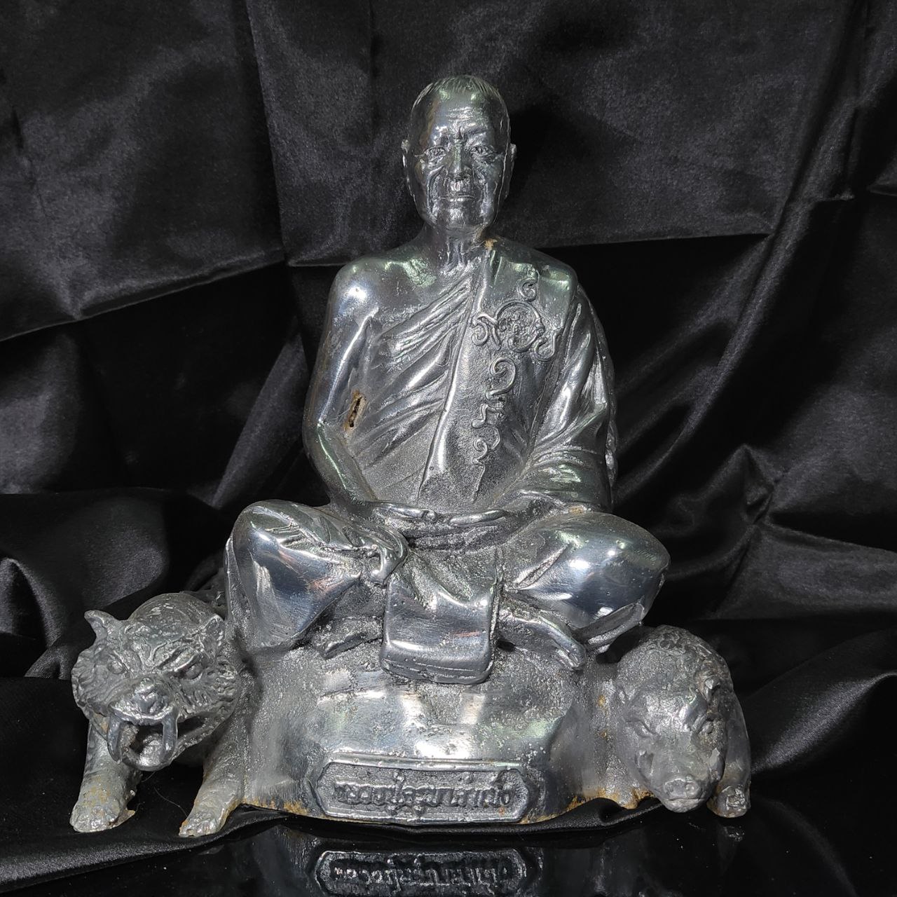 Jin Thai Fo Pai - KRUBA KAMPENG古巴康斌佛历2566自身金身