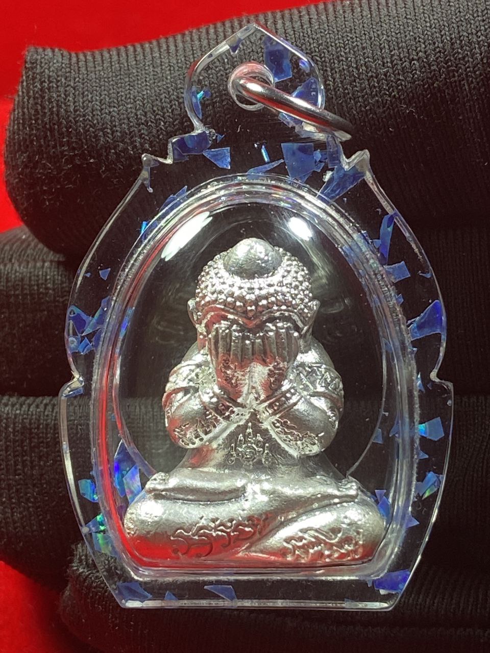 Pidta Phokasap 富裕掩面必打 Luang Phor Yod Kosalo BE2564
（全银色）
 | Jin Thai Fo Pai