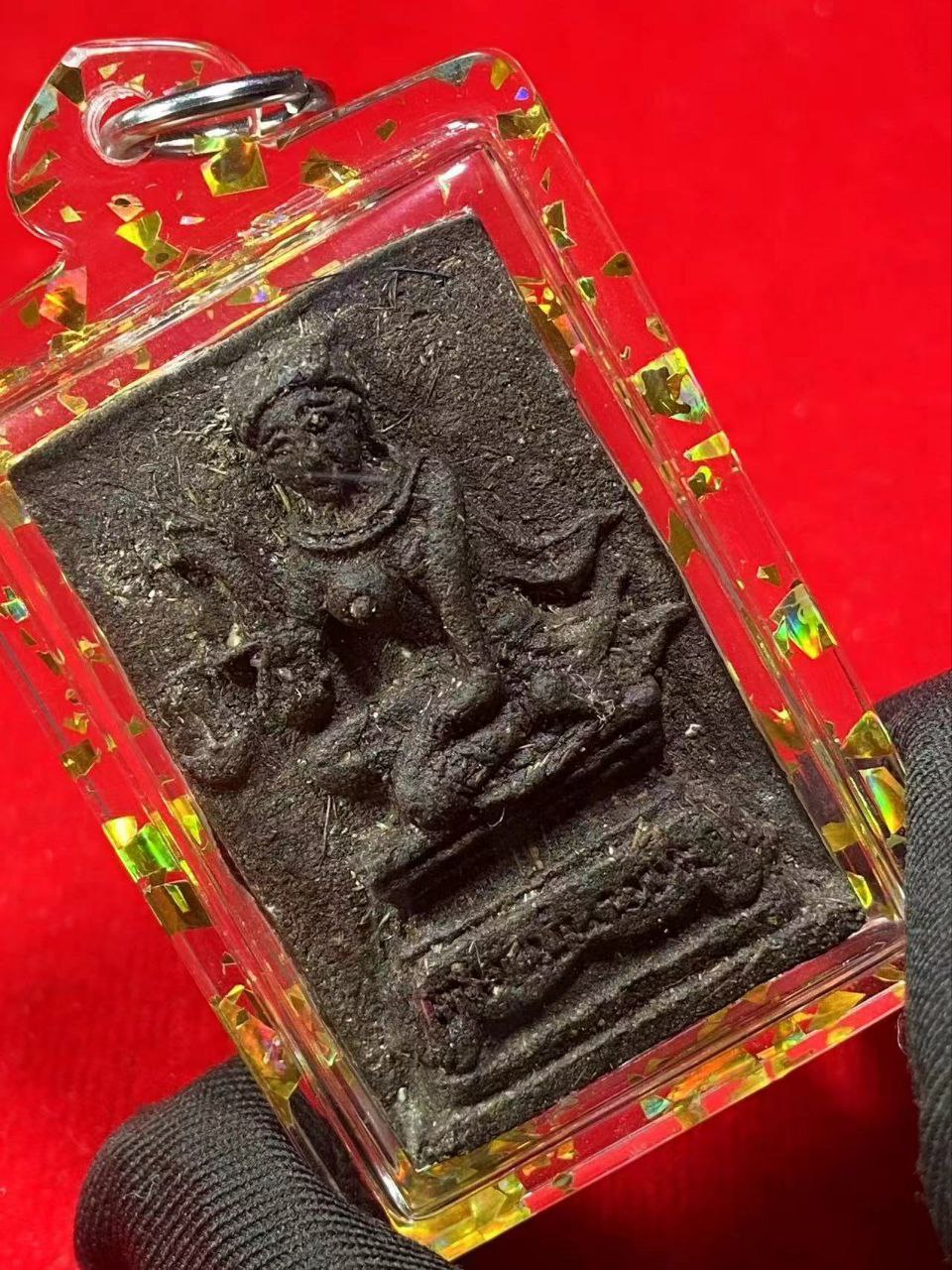 阿赞拜 柬埔寨招财女神咩囊毛 （2号版本 - 背部有招财壁虎、百年鼓皮和招财符管） | Jin Thai Fo Pai