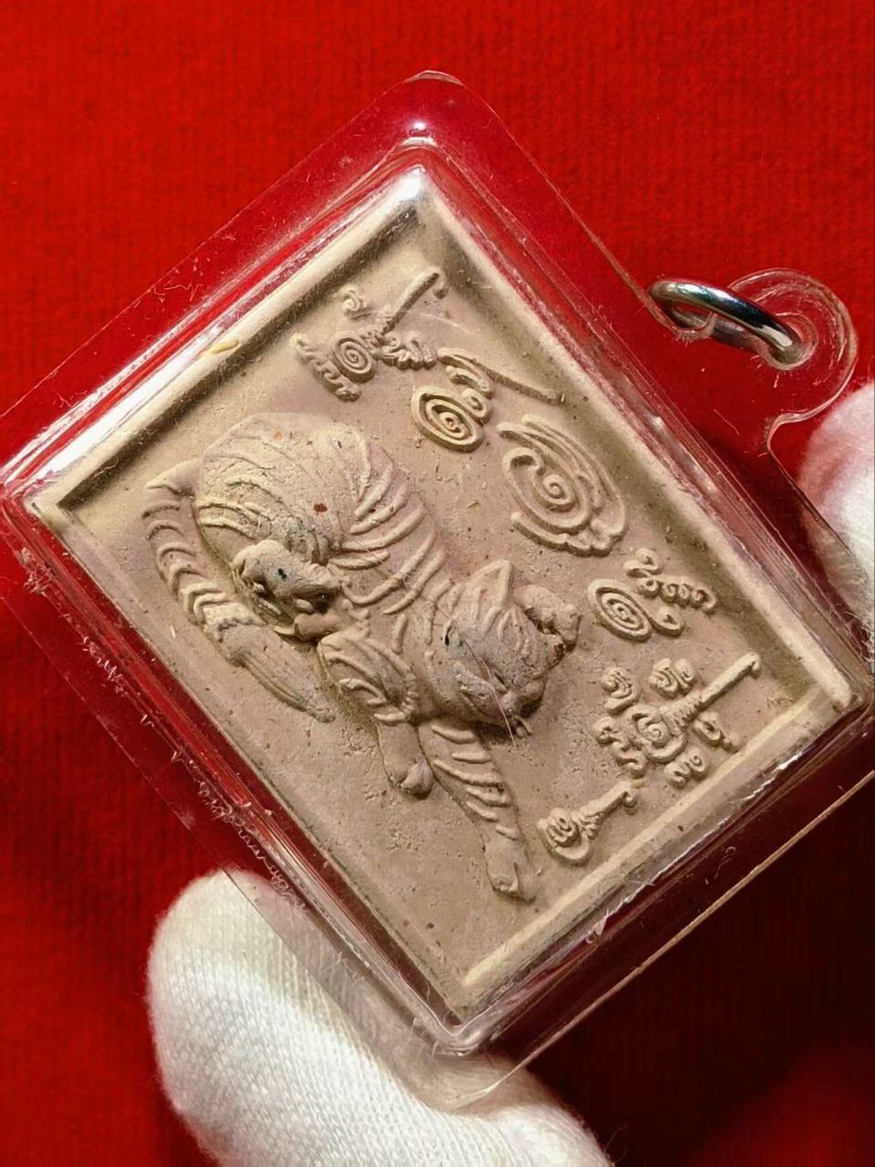ARCHAN PRAYOOT老鼠吸猫奶（白色粉牌）现物实拍 | Jin Thai Fo Pai