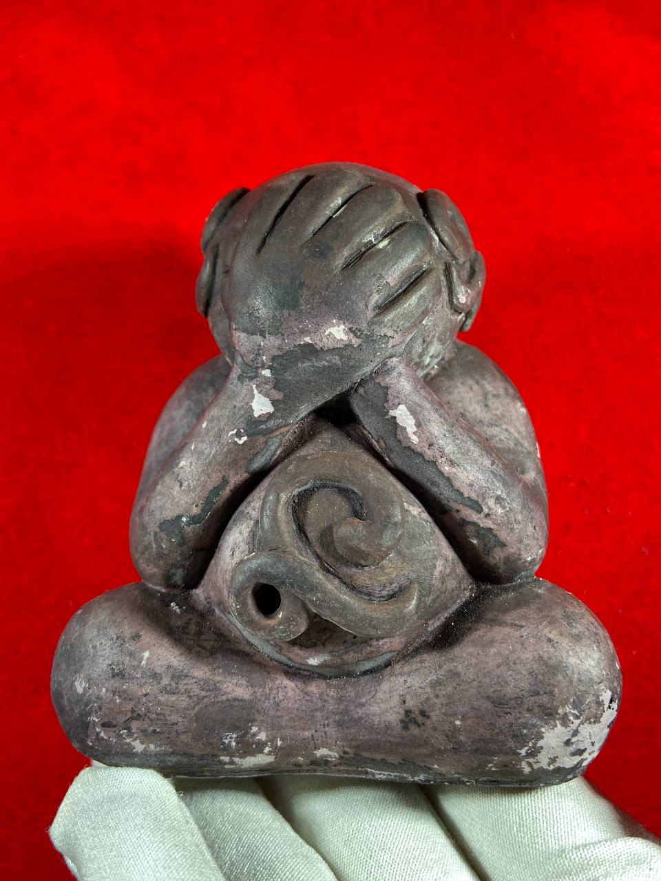 Jin Thai Fo Pai - 龙婆LOY 掩面避险王
